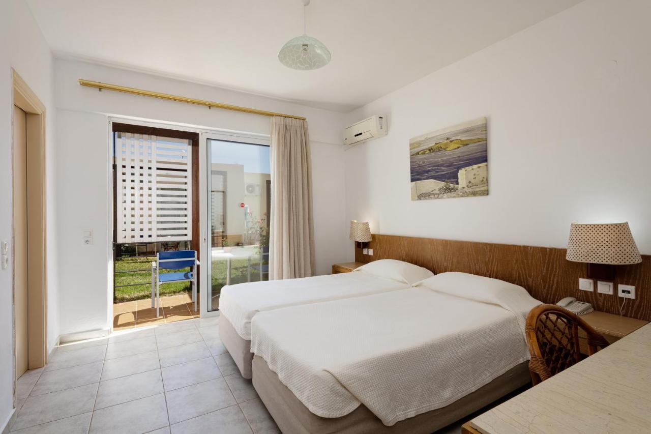 Hotel Village 3*
