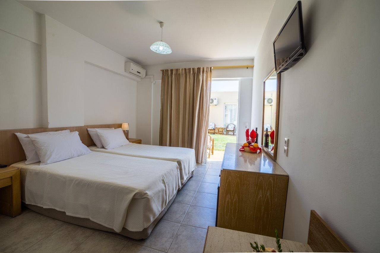 Village Hotel 3*