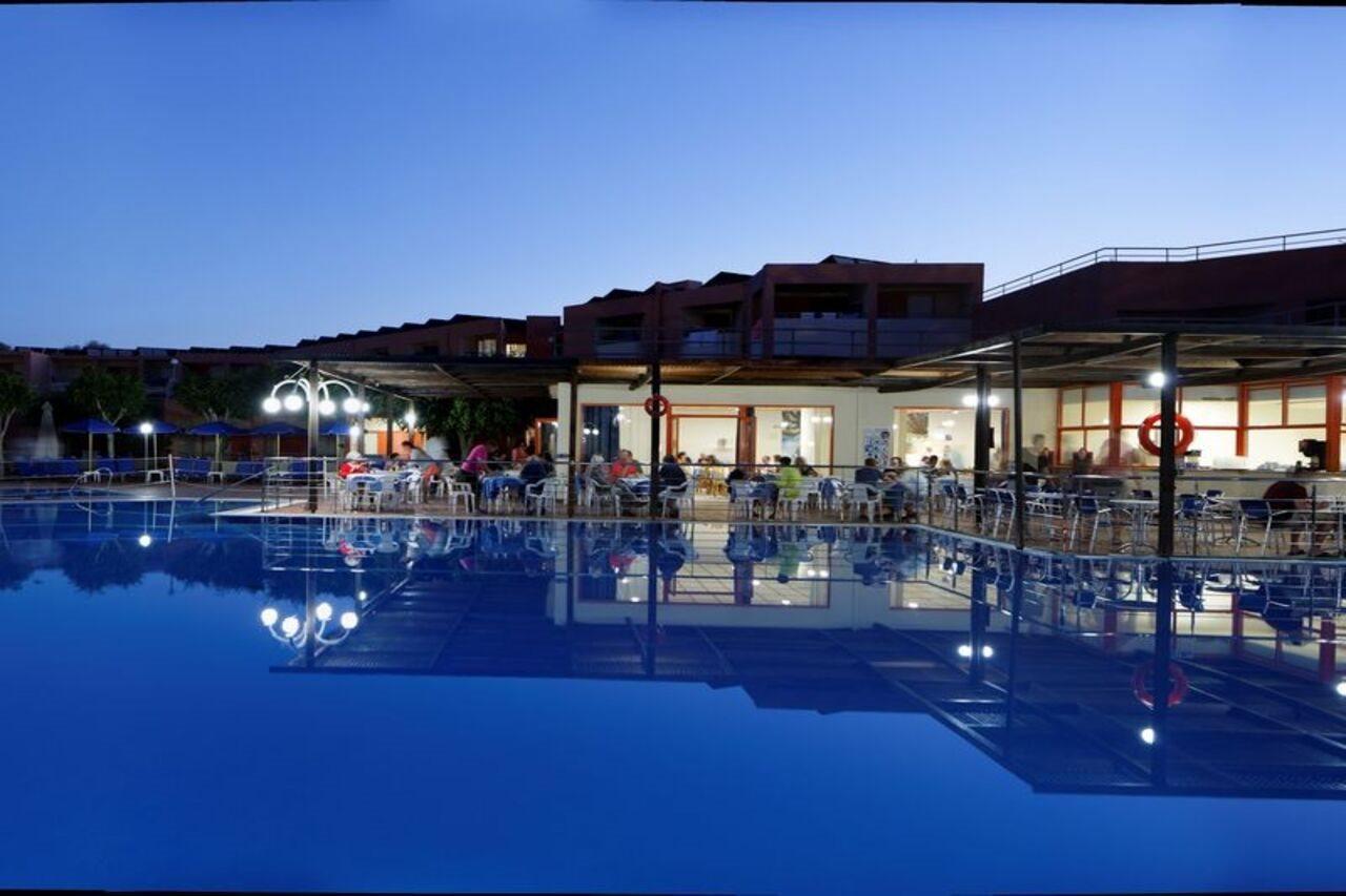 Village Hotel 3*