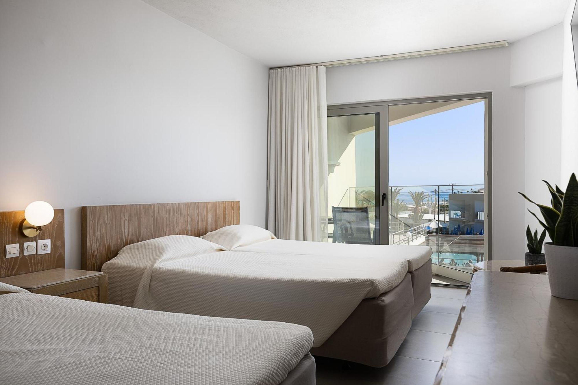 Otel Village 3*