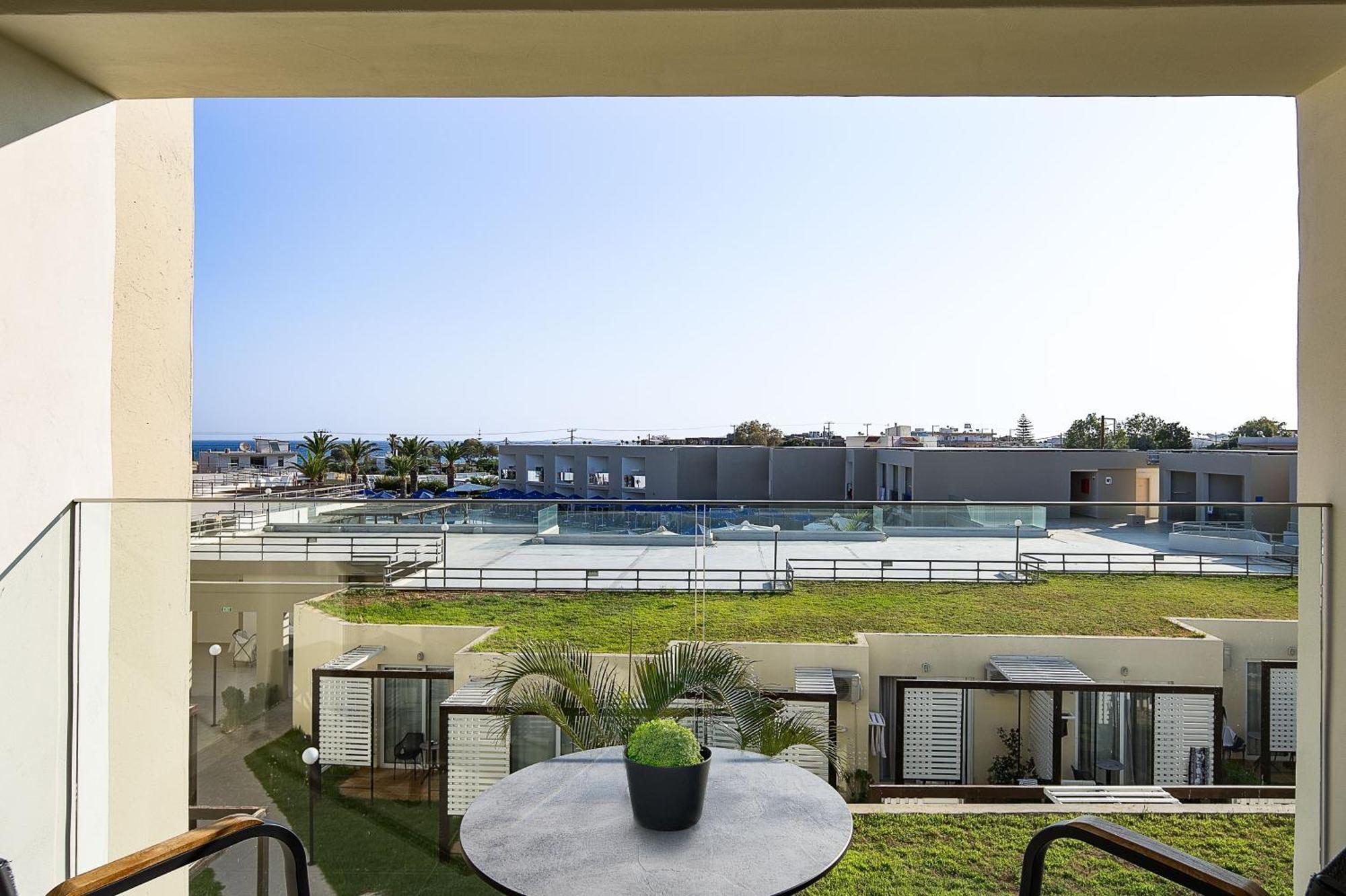 Otel Village