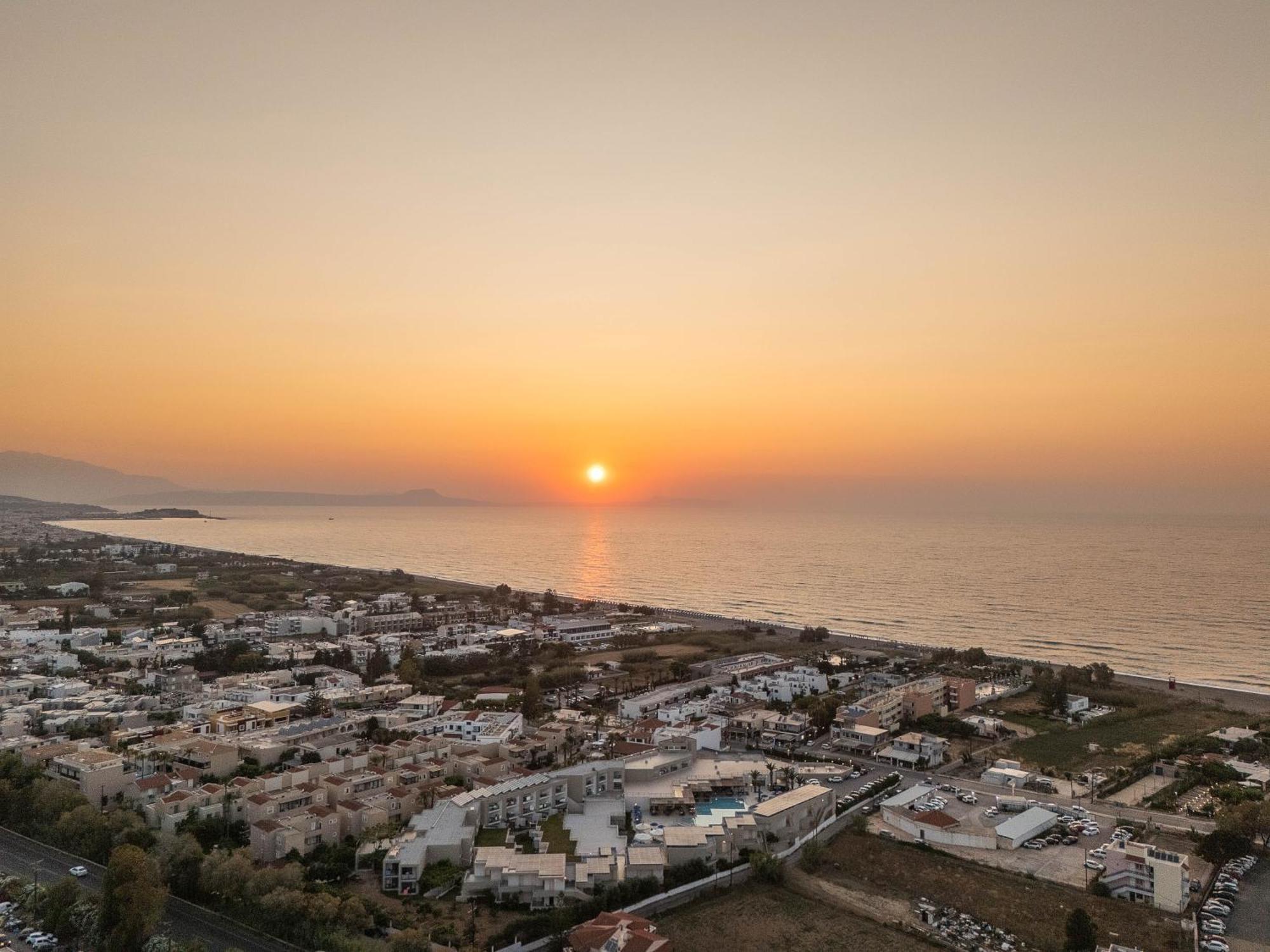 Village 3* Resmo