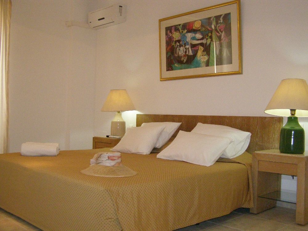 Village Hotel 3*